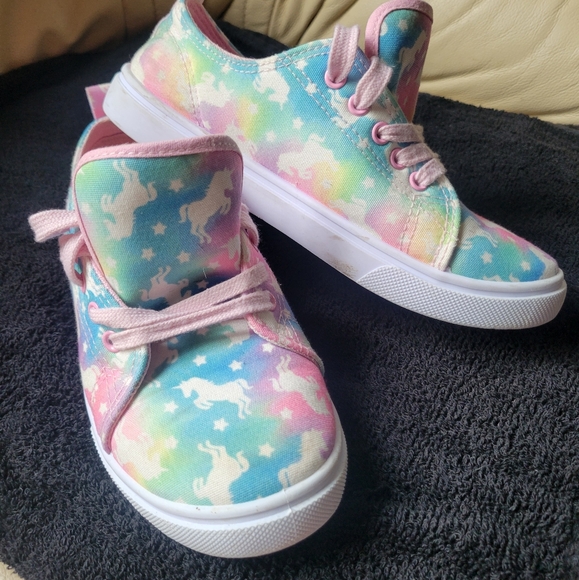 Fabkids Unicorn Fantasy Kids Shoes Size 2 - Picture 1 of 5